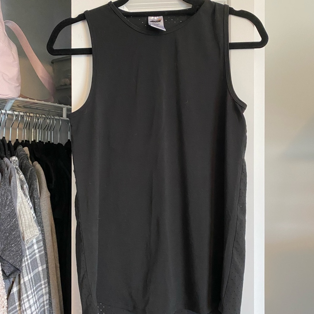 Workout tank top